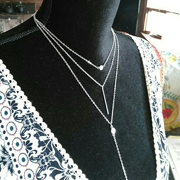 πΏ 3 Layer Dainty Choker Necklace π - Picture 4 of 7